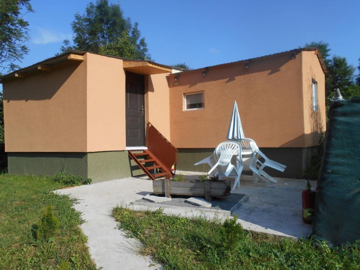 Ubytovanie V Sukromi Dolne Plachtince Exteriér fotografie